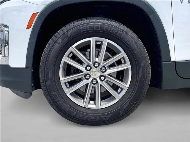 Used 2022 Chevrolet Traverse LT FWD image 10