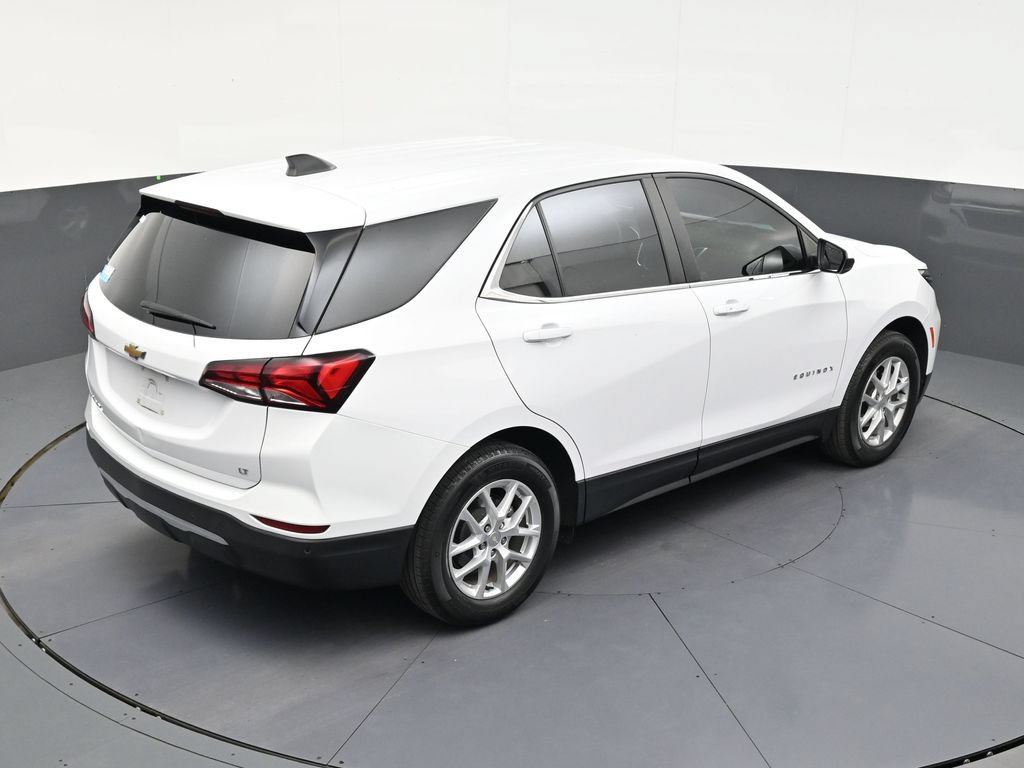 Used 2024 Chevrolet Equinox LT FWD image 16