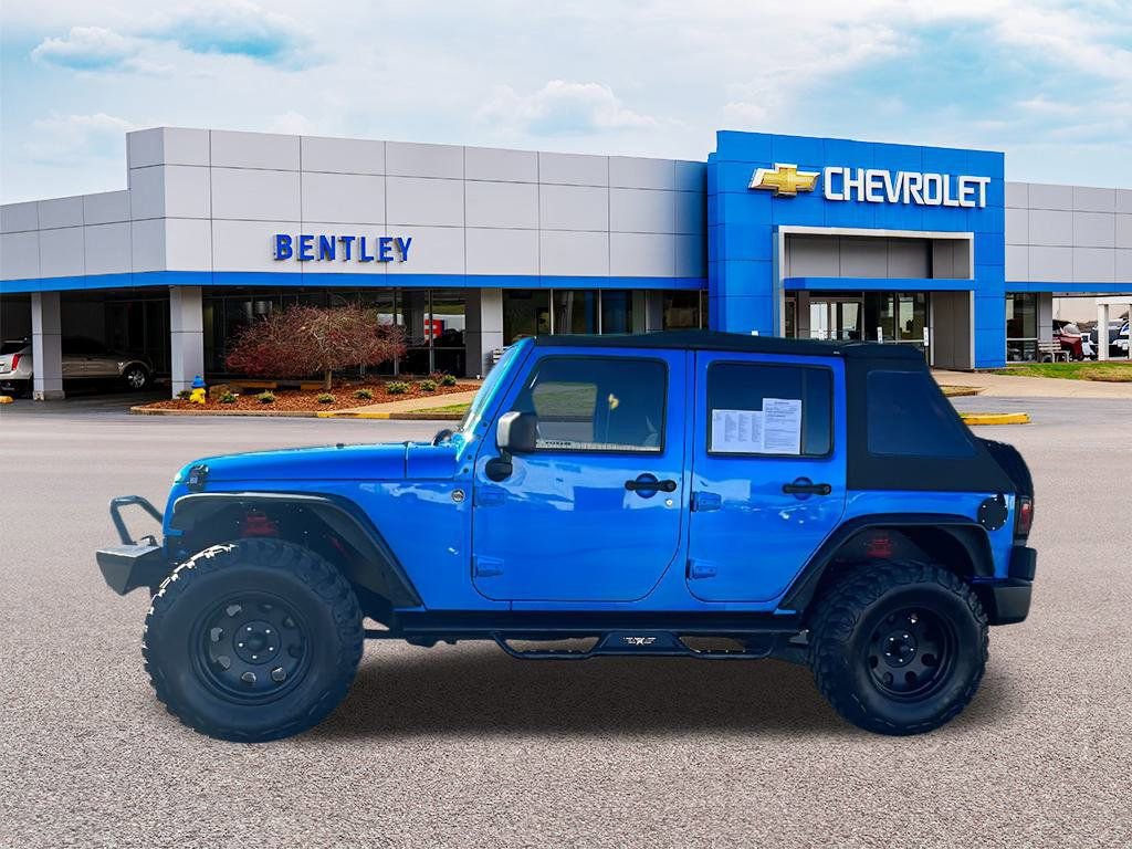 Used 2016 Jeep Wrangler Unlimited Sport image 2