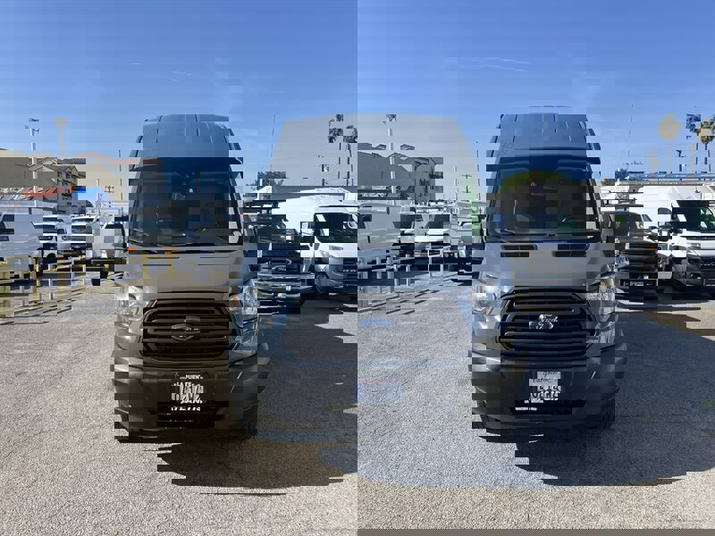 Used 2019 Ford Transit 250 148 High Roof Extended image 5
