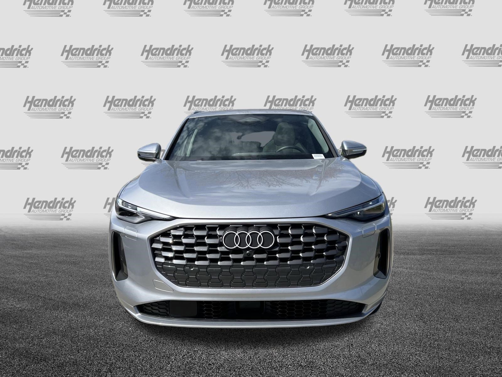 Certified 2025 Audi Q5 Premium Plus w/ Premium Plus image 3