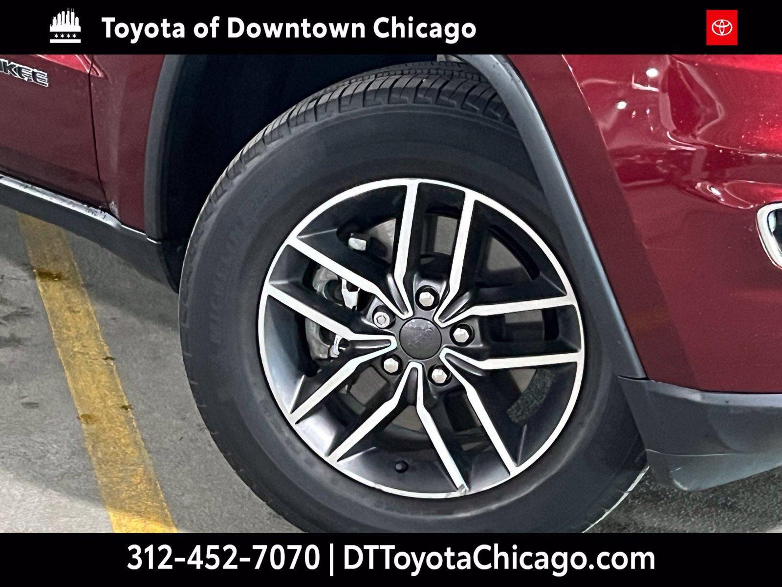 Used 2022 Jeep Grand Cherokee Limited AWD/4WD image 2