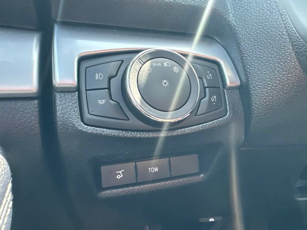 Used 2018 Ford Explorer Sport AWD/4WD image 25