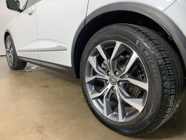 Used 2022 Acura MDX SH-AWD w/ Technology Package image 17