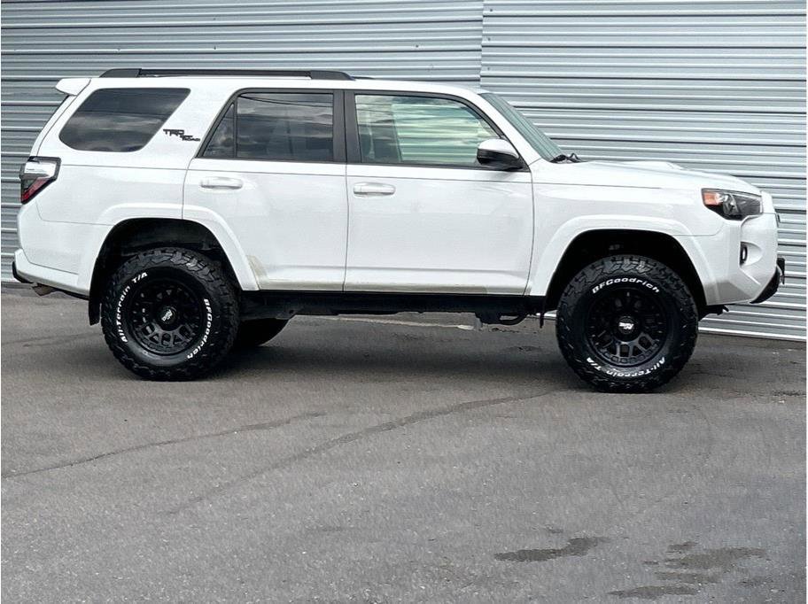 Used 2019 Toyota 4Runner TRD Off-Road Premium image 11
