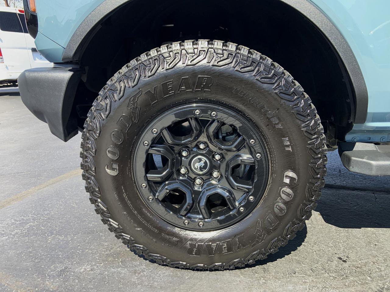 Used 2022 Ford Bronco Wildtrak image 3