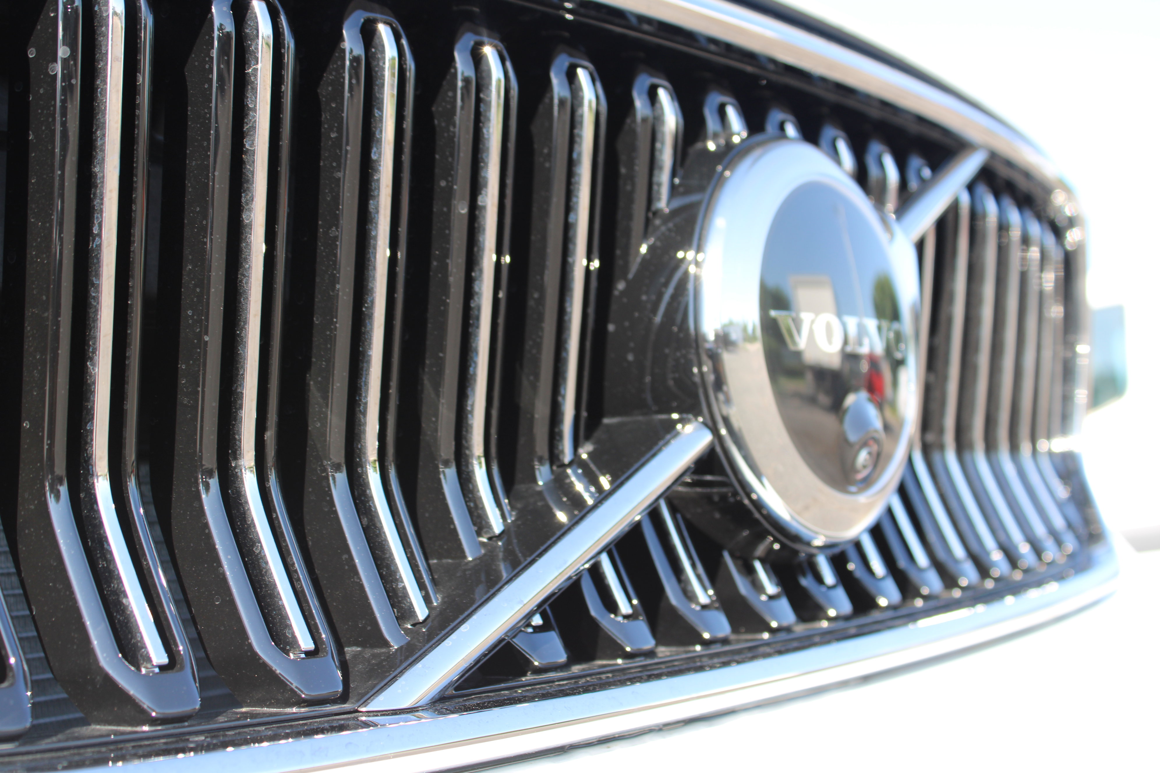 New 2025 Volvo XC40 B5 Plus w/ Protection Package Premier image 56