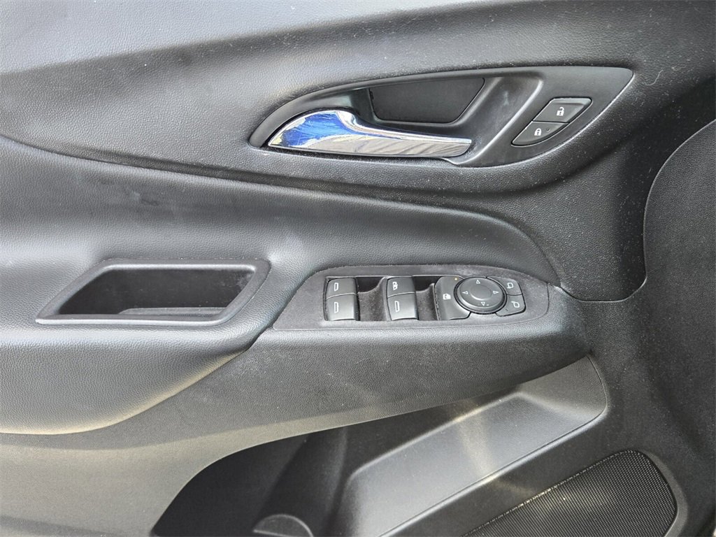 Used 2018 Chevrolet Equinox LT image 25