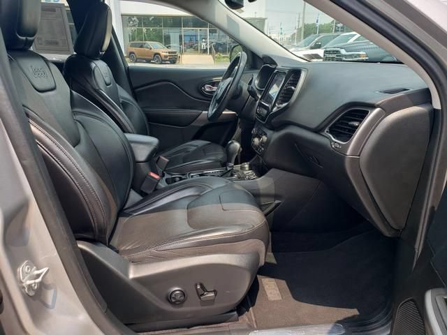 Used 2019 Jeep Cherokee Limited w/ Trailer Tow Group AWD/4WD image 19