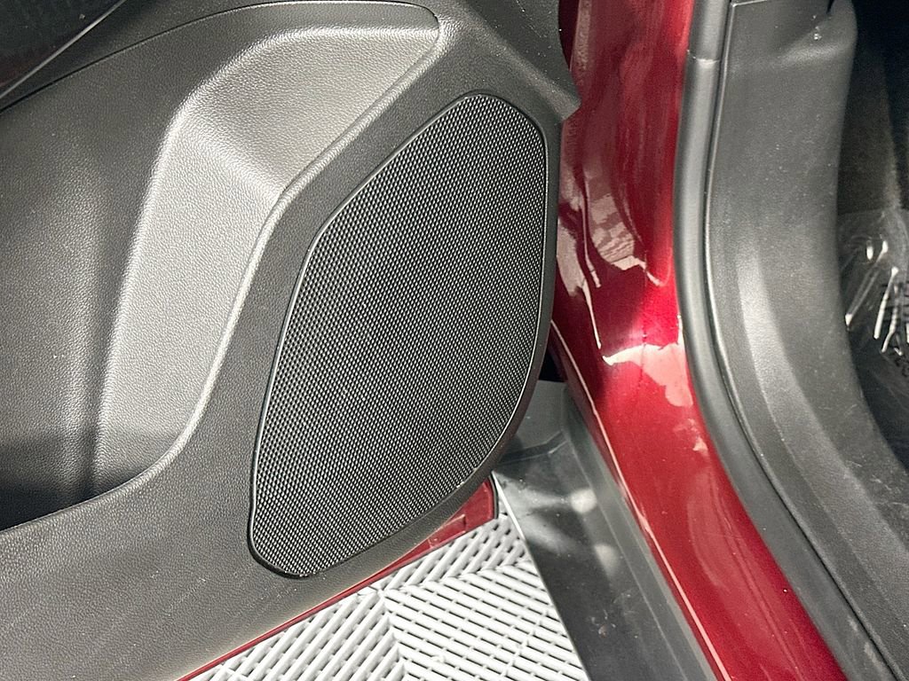 Used 2024 Chevrolet Trax LT image 25