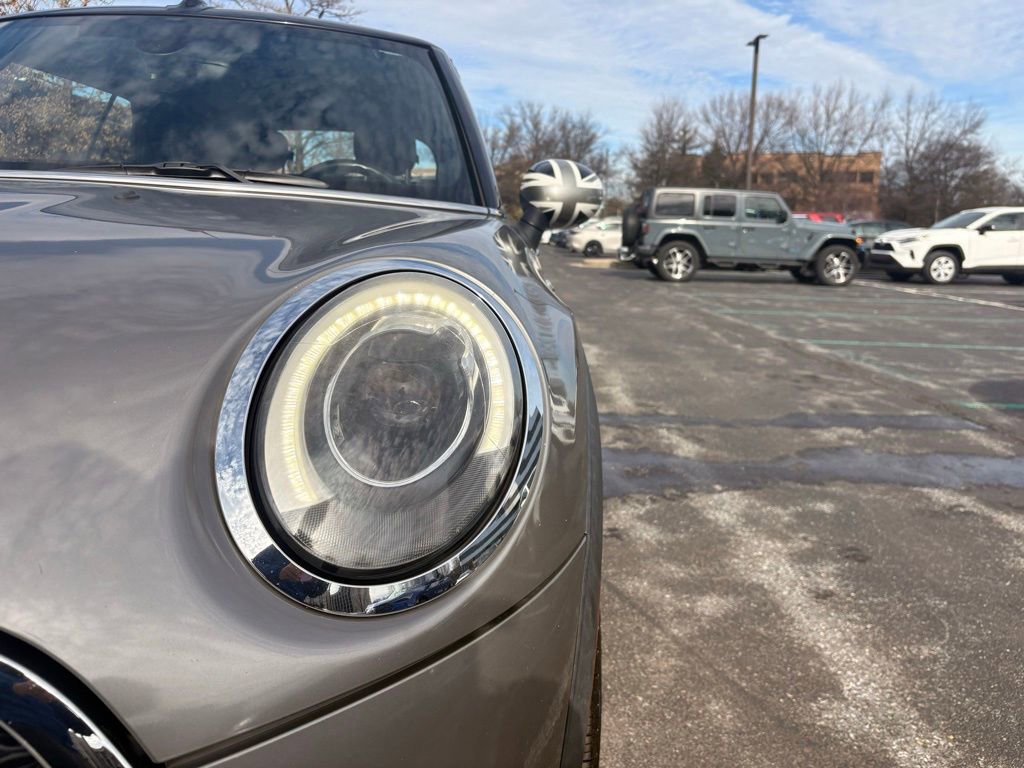 Used 2016 MINI Cooper S image 22