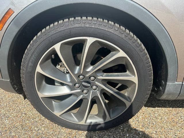 Used 2019 Lincoln Nautilus Reserve FWD image 6