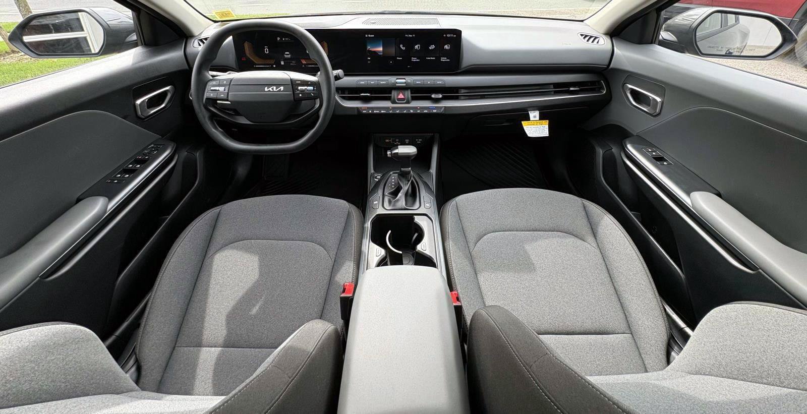 Certified 2025 Kia K4 FWD image 17