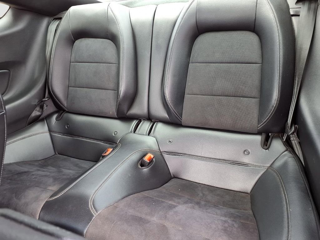 Used 2019 Ford Mustang GT Premium w/ Carbon Sport Interior Package image 26
