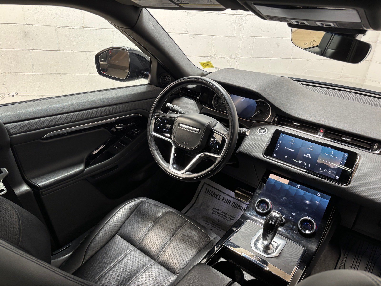 Used 2023 Land Rover Range Rover Evoque R-Dynamic S AWD/4WD image 34