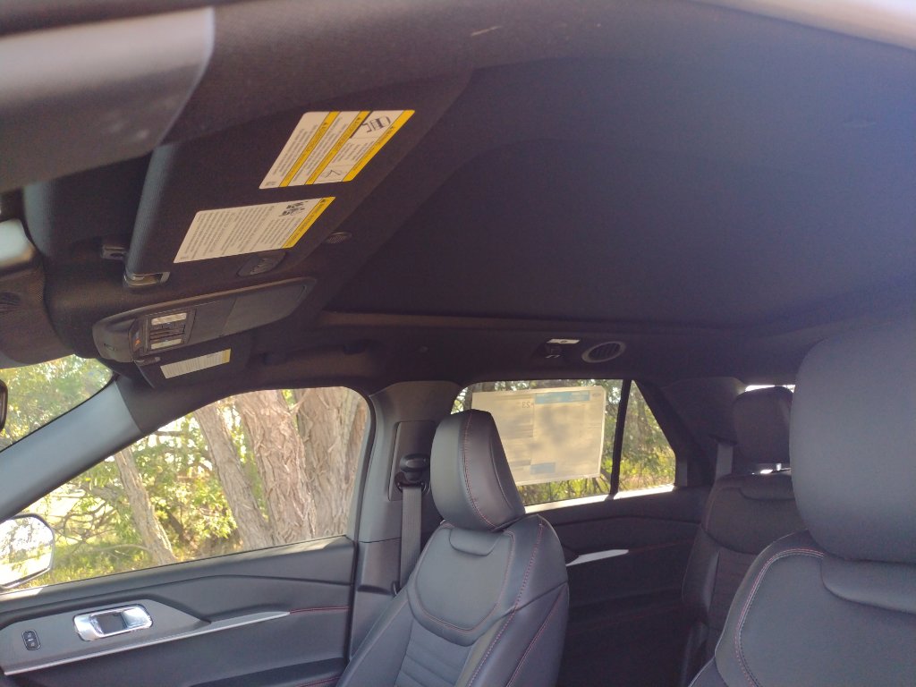 New 2025 Ford Explorer ST-Line image 18