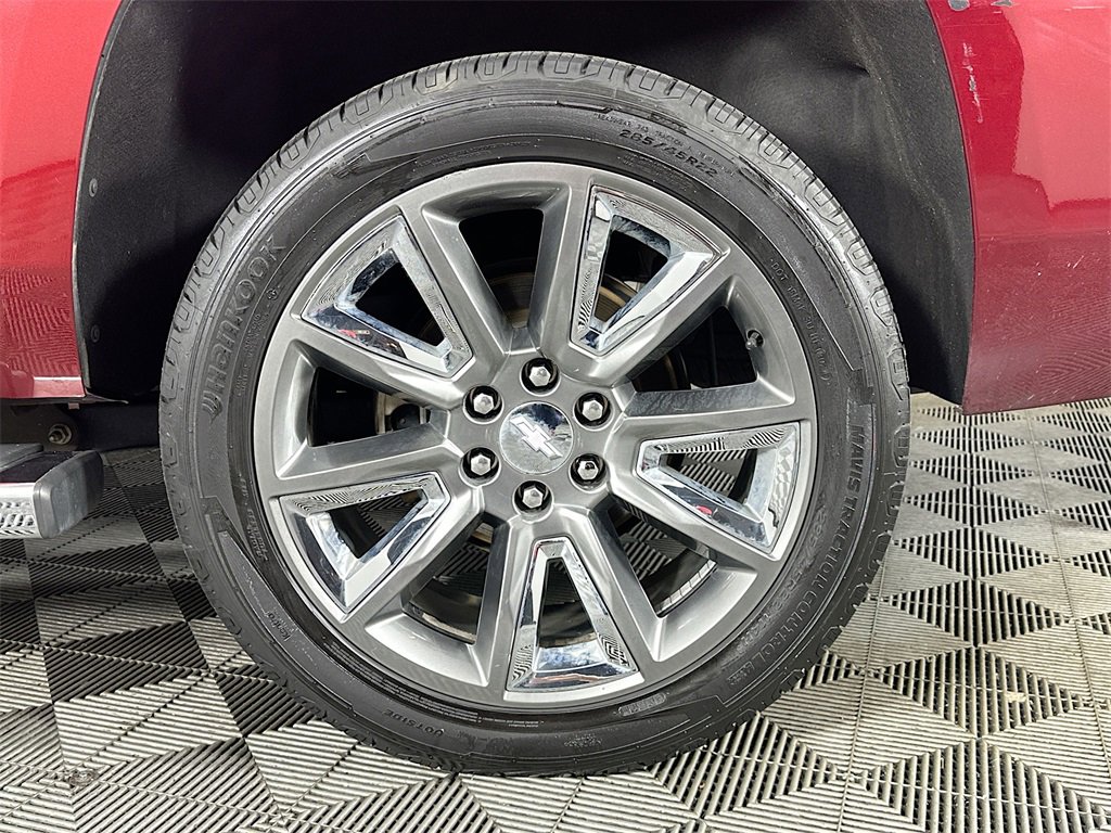 Used 2019 Chevrolet Tahoe LT w/ LT Signature Package image 35