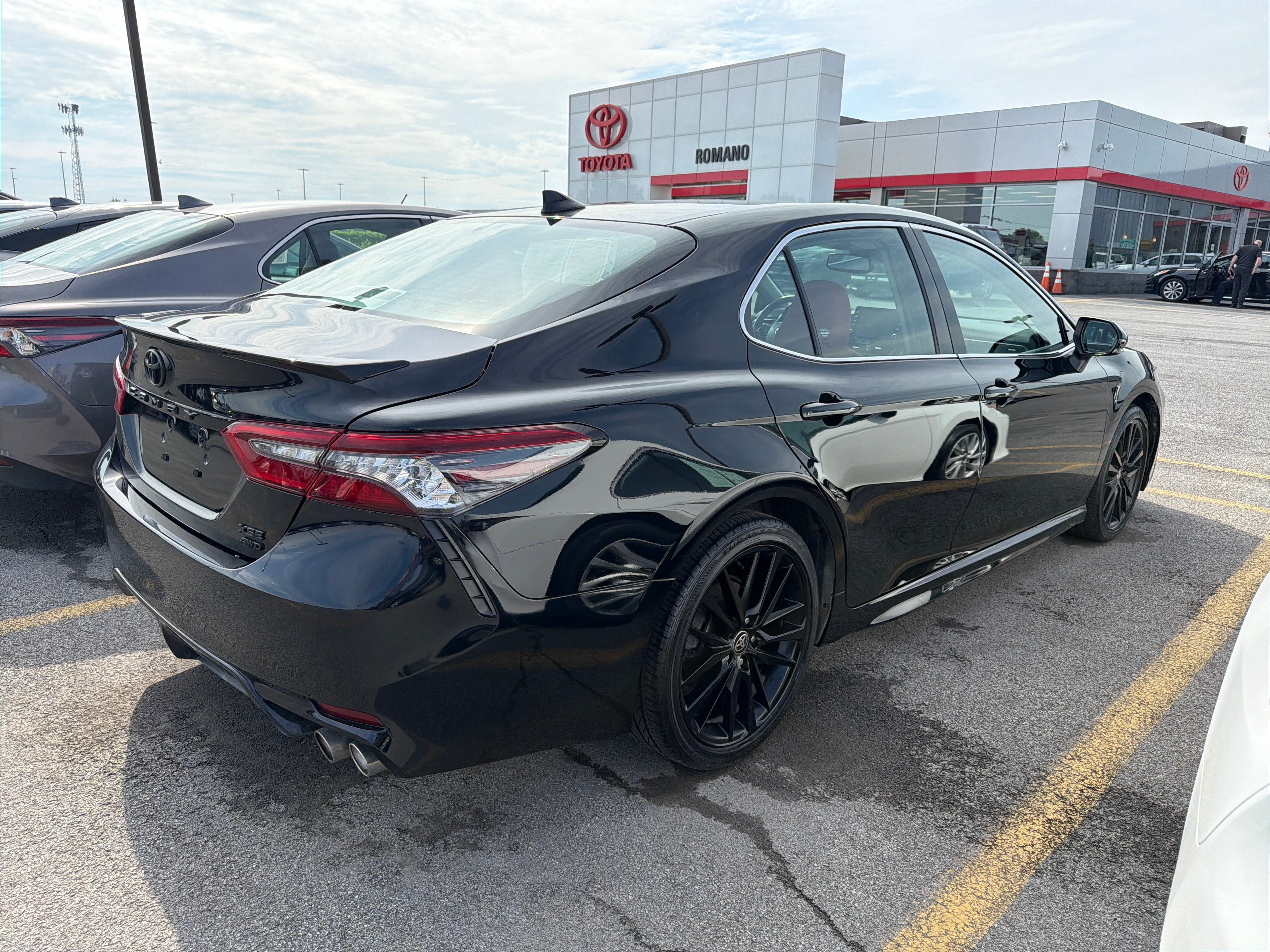 Used 2023 Toyota Camry XSE w/ Cold Weather Package AWD/4WD image 7