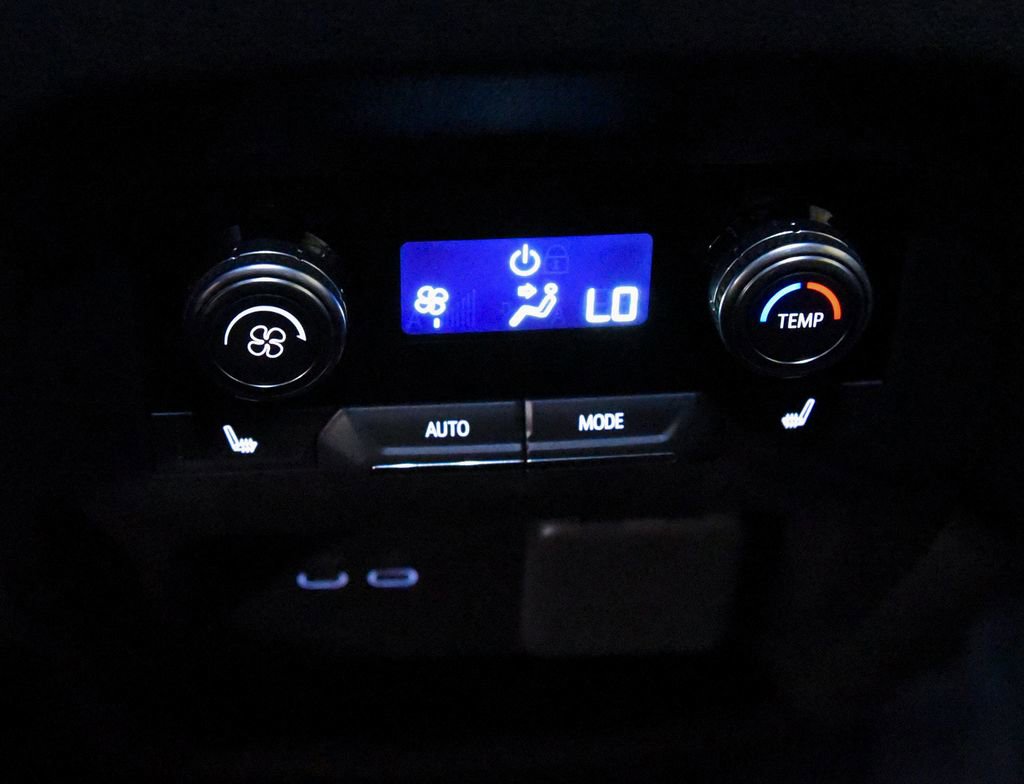 Used 2025 GMC Acadia Denali image 35