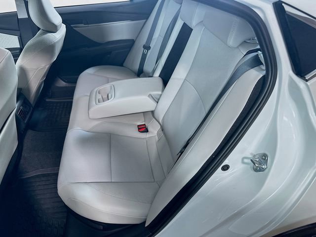 Used 2025 Toyota Camry XLE w/ Premium Plus Package image 15