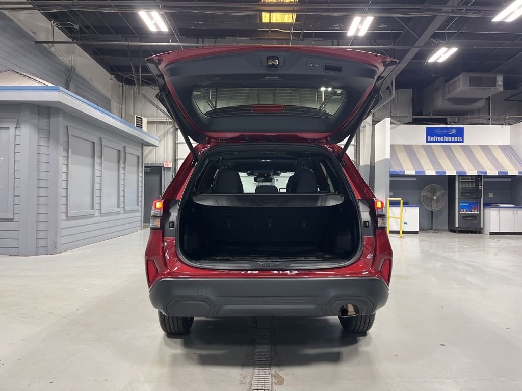 Used 2026 Subaru Forester Premium AWD/4WD image 7