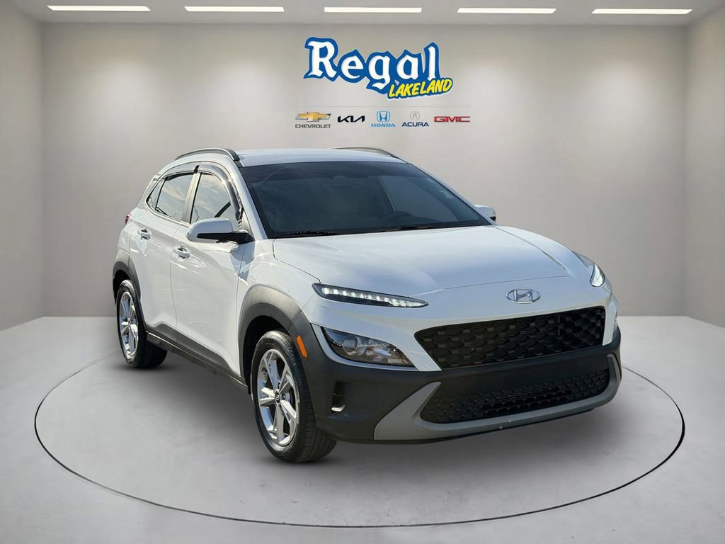 Used 2023 Hyundai Kona SEL FWD image 1