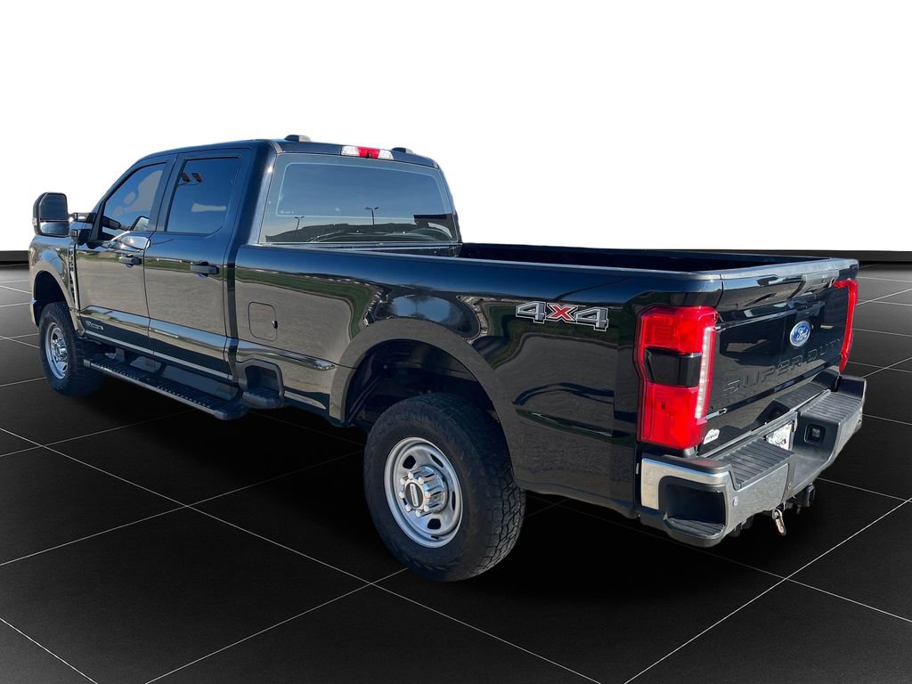 Used 2023 Ford F350 XL w/ 360-Degree Camera Package AWD/4WD image 3