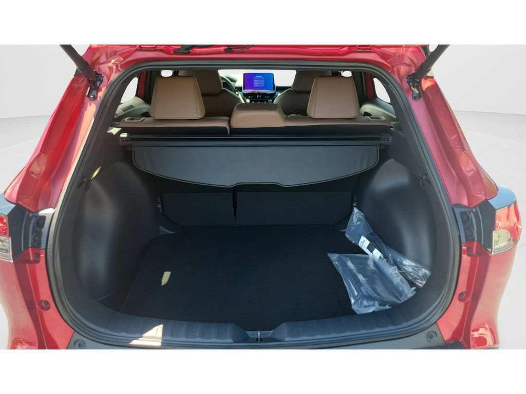 Used 2026 Toyota Corolla Cross XLE w/ Convenience Package FWD image 9