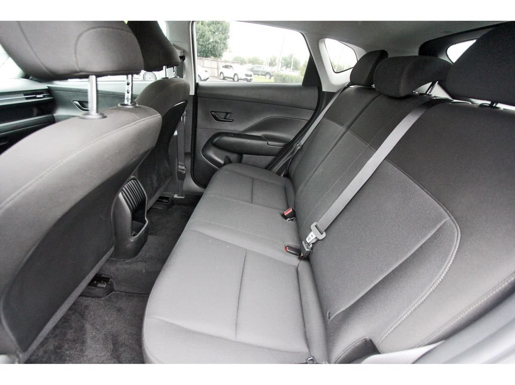 Used 2026 Hyundai Kona SE FWD image 14