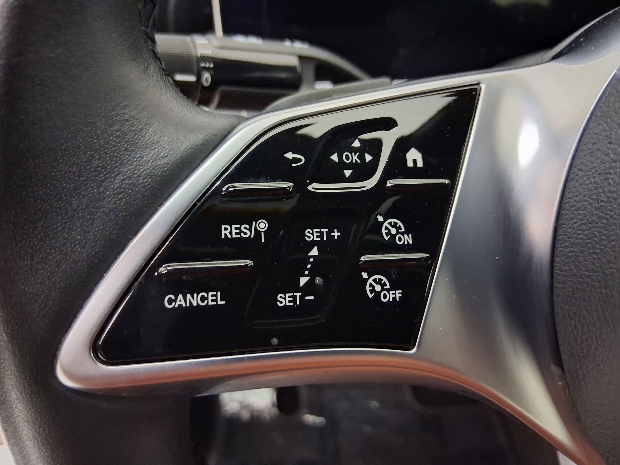 Used 2023 Mercedes-Benz C 300 Sedan image 15