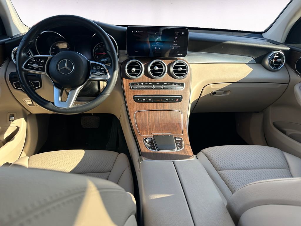Used 2021 Mercedes-Benz GLC 300 4MATIC w/ Premium Package image 10
