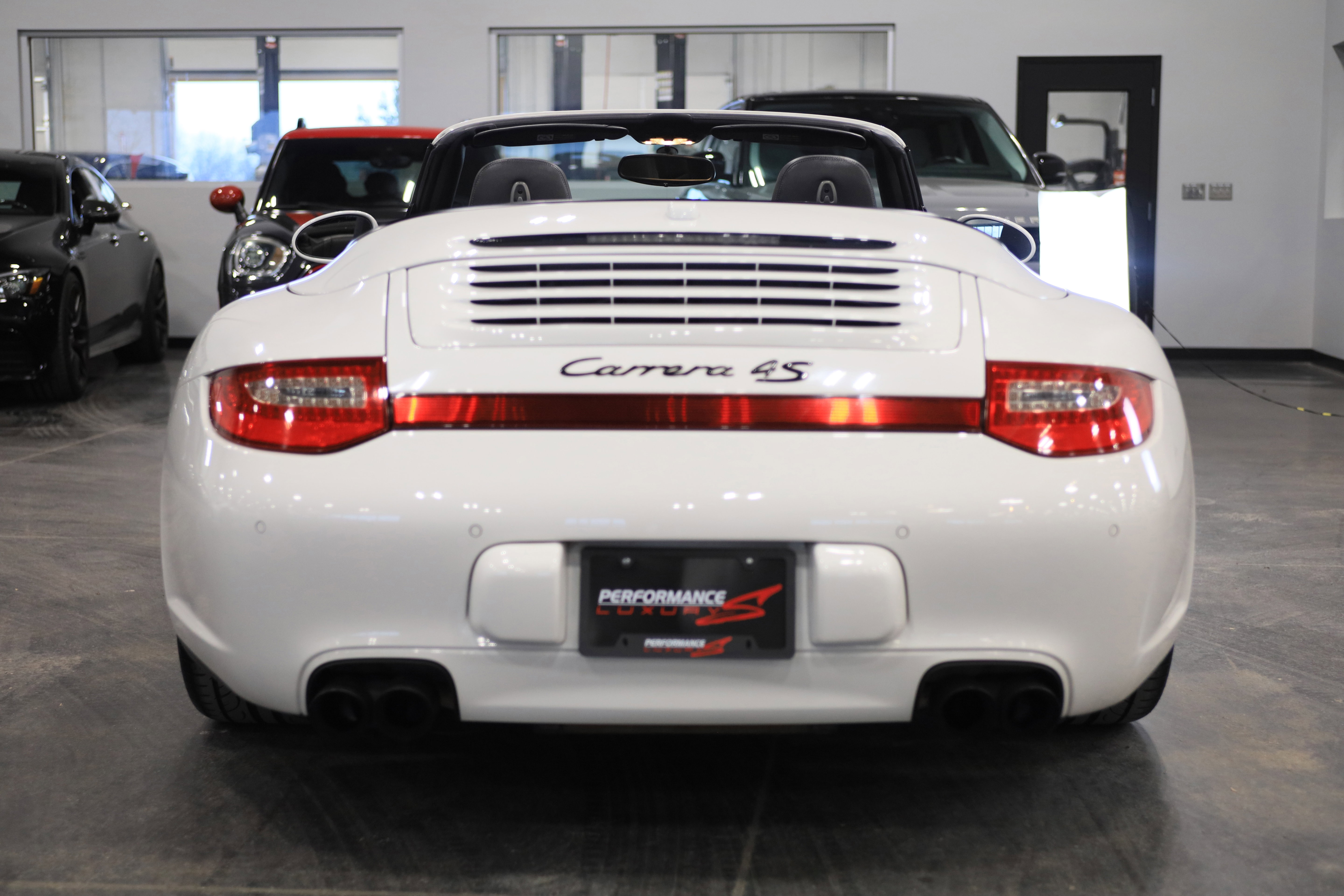 Used 2010 Porsche 911 Carrera 4S image 5