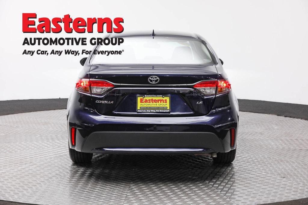 Used 2022 Toyota Corolla LE image 6