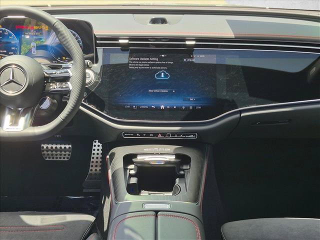 New 2026 Mercedes-Benz E 53 AMG e 4MATIC Sedan image 11