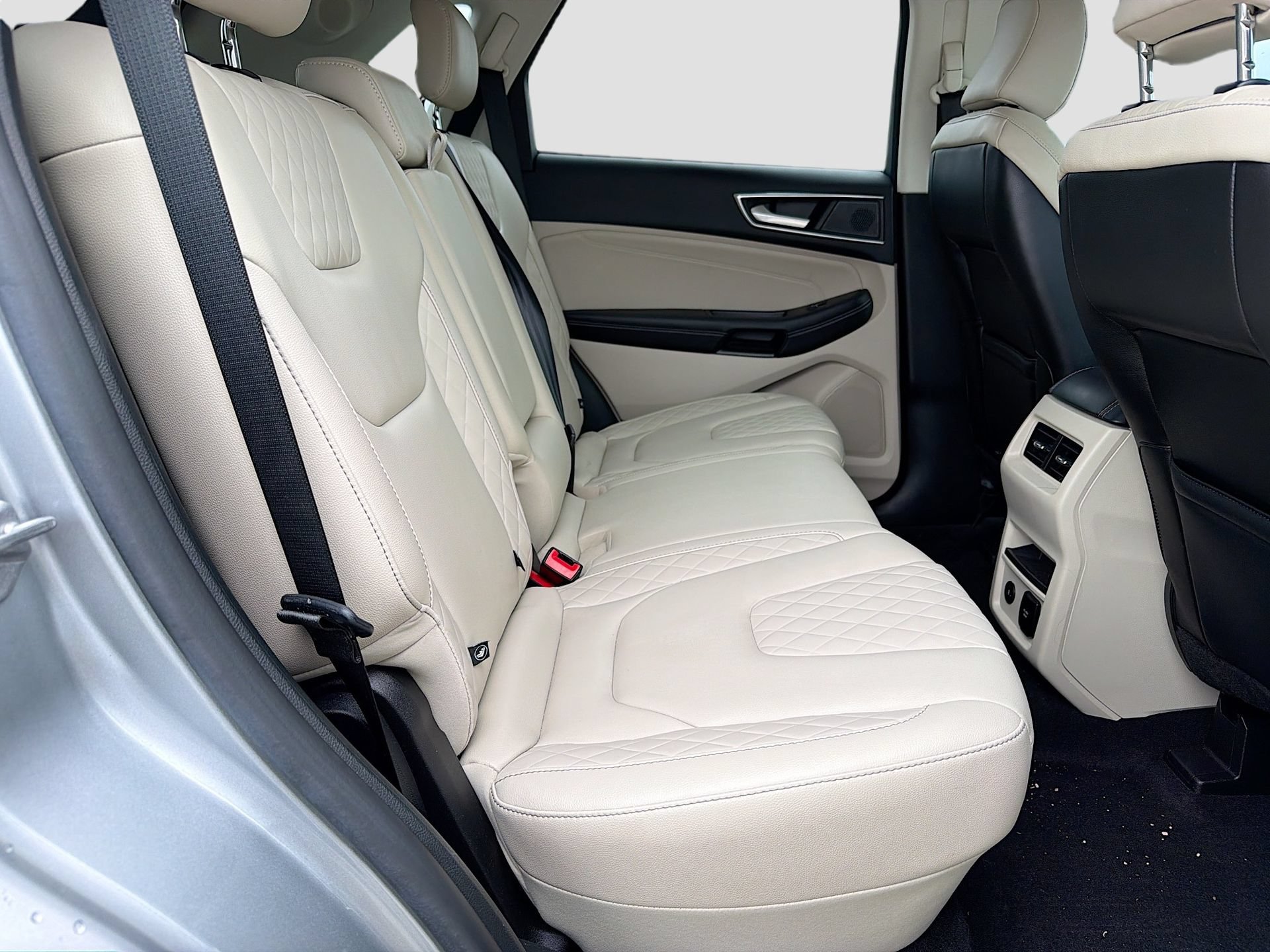 Certified 2023 Ford Edge Titanium AWD/4WD image 29