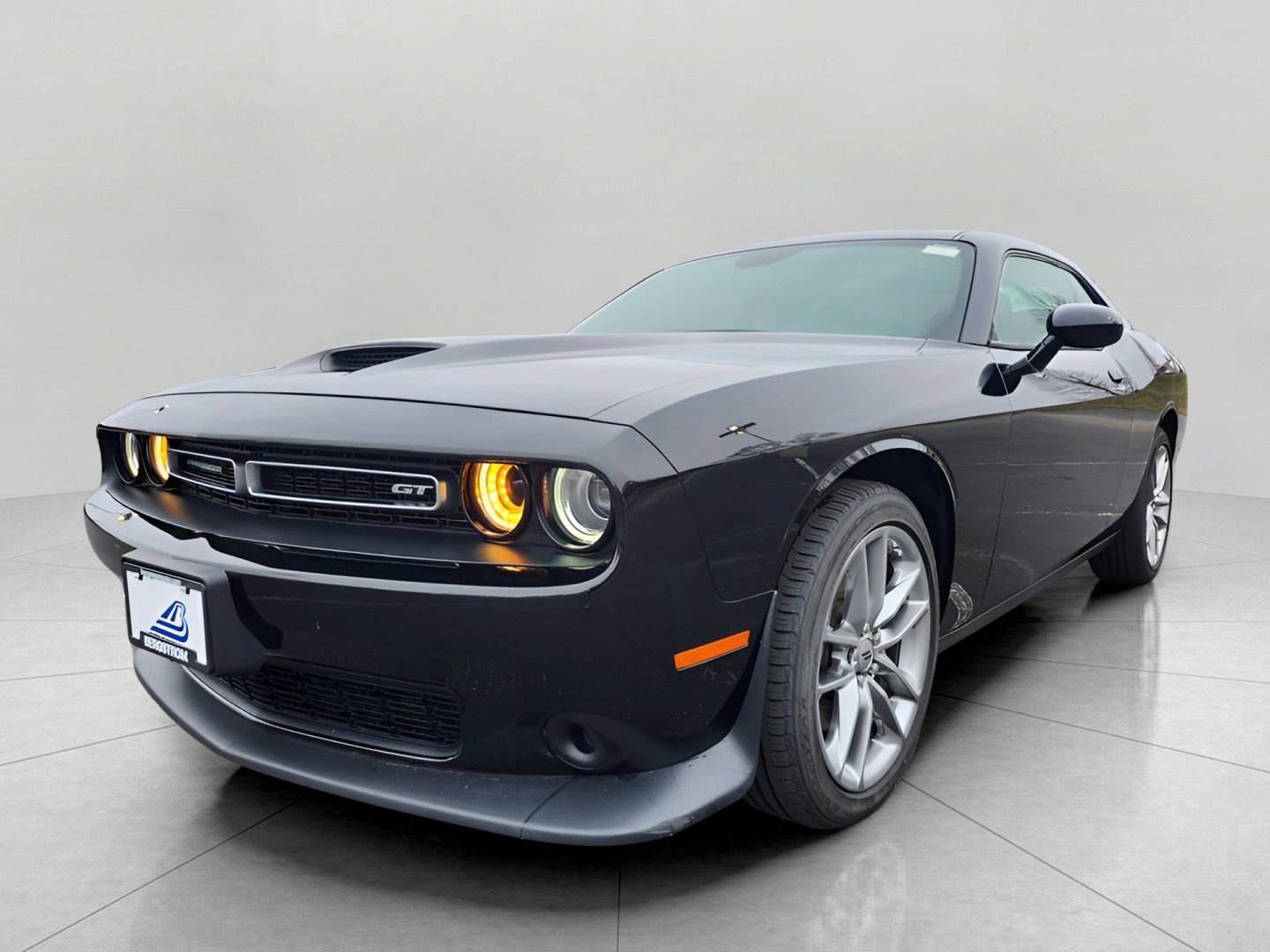 Used 2023 Dodge Challenger GT image 3