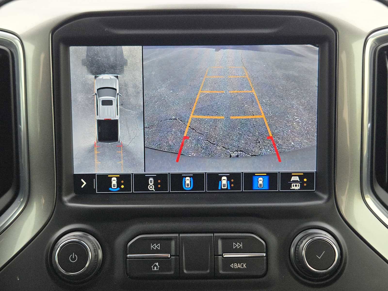 Used 2021 Chevrolet Silverado 1500 LTZ w/ LTZ Premium Package image 19