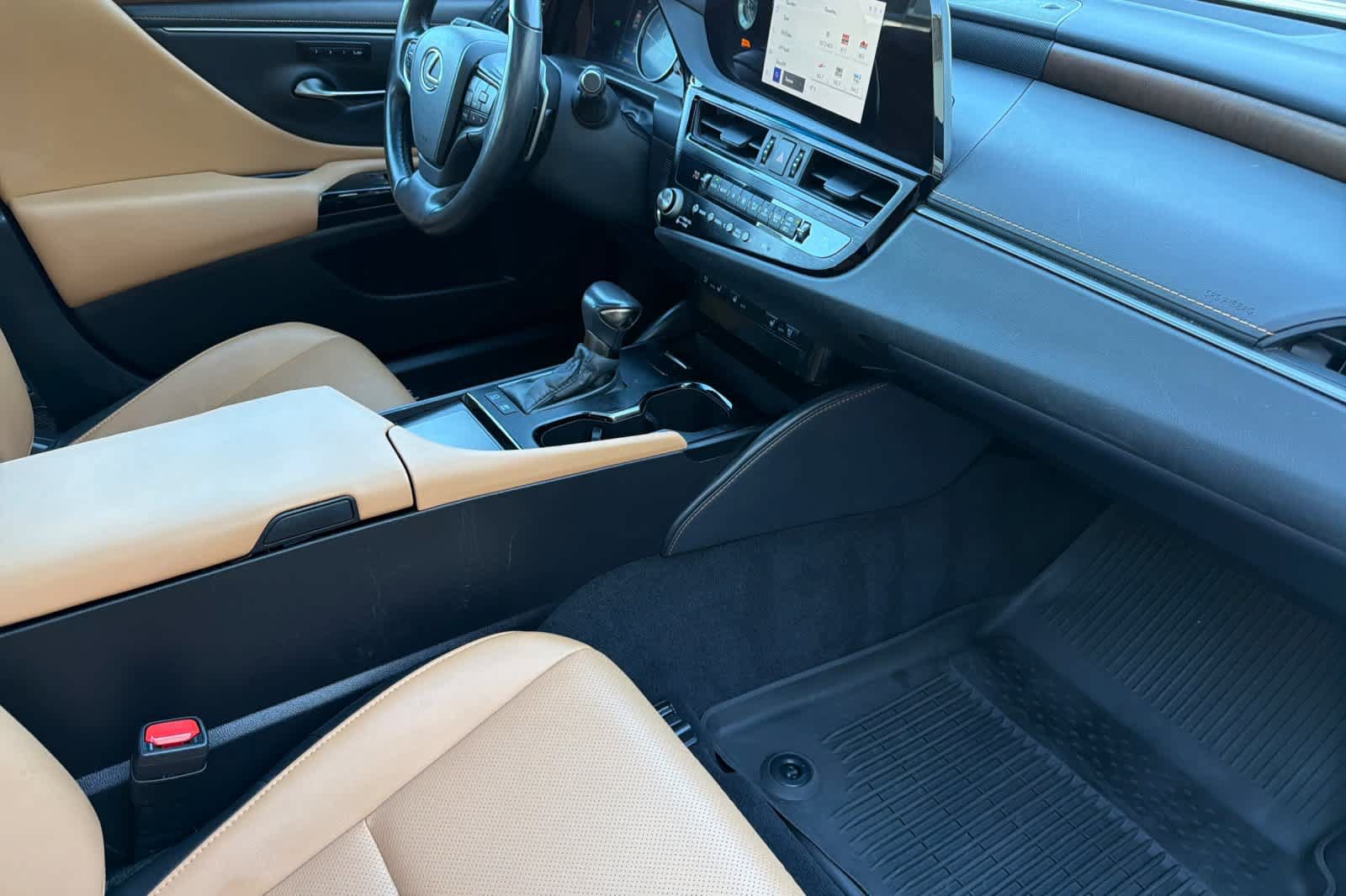 Certified 2025 Lexus ES 300h w/ Premium Package FWD image 16