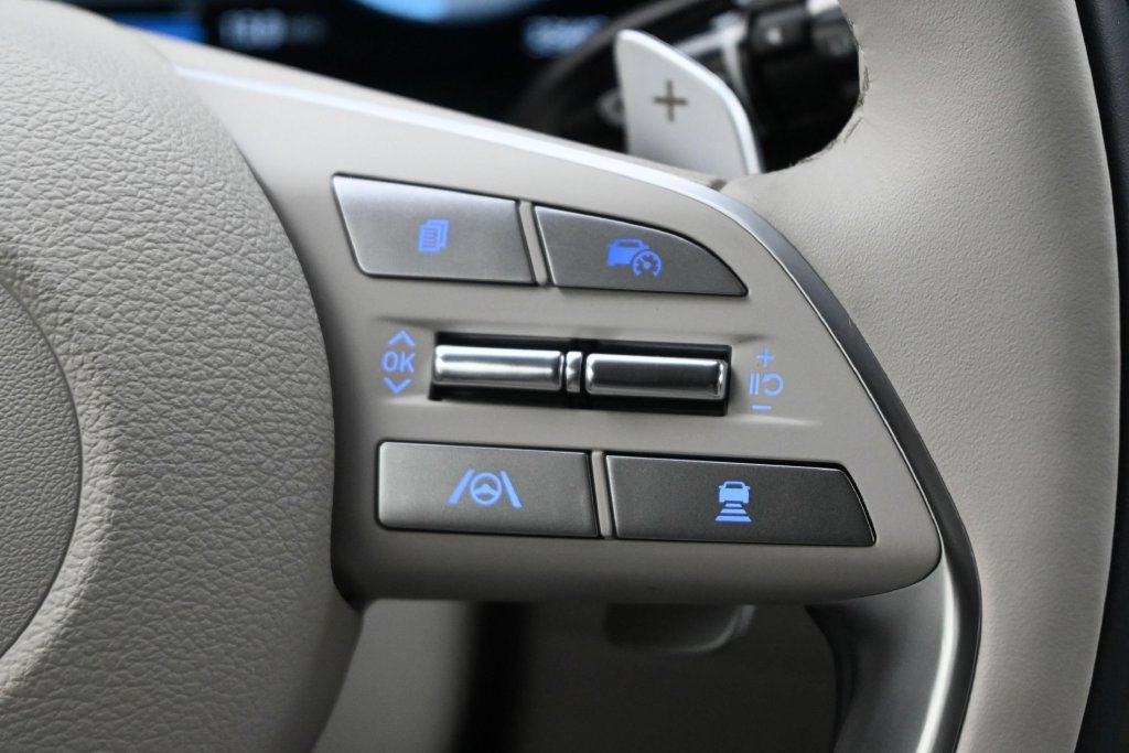 Used 2025 Hyundai Palisade Calligraphy FWD image 9