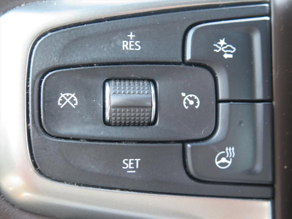 Used 2019 Chevrolet Silverado 1500 LTZ AWD/4WD image 13