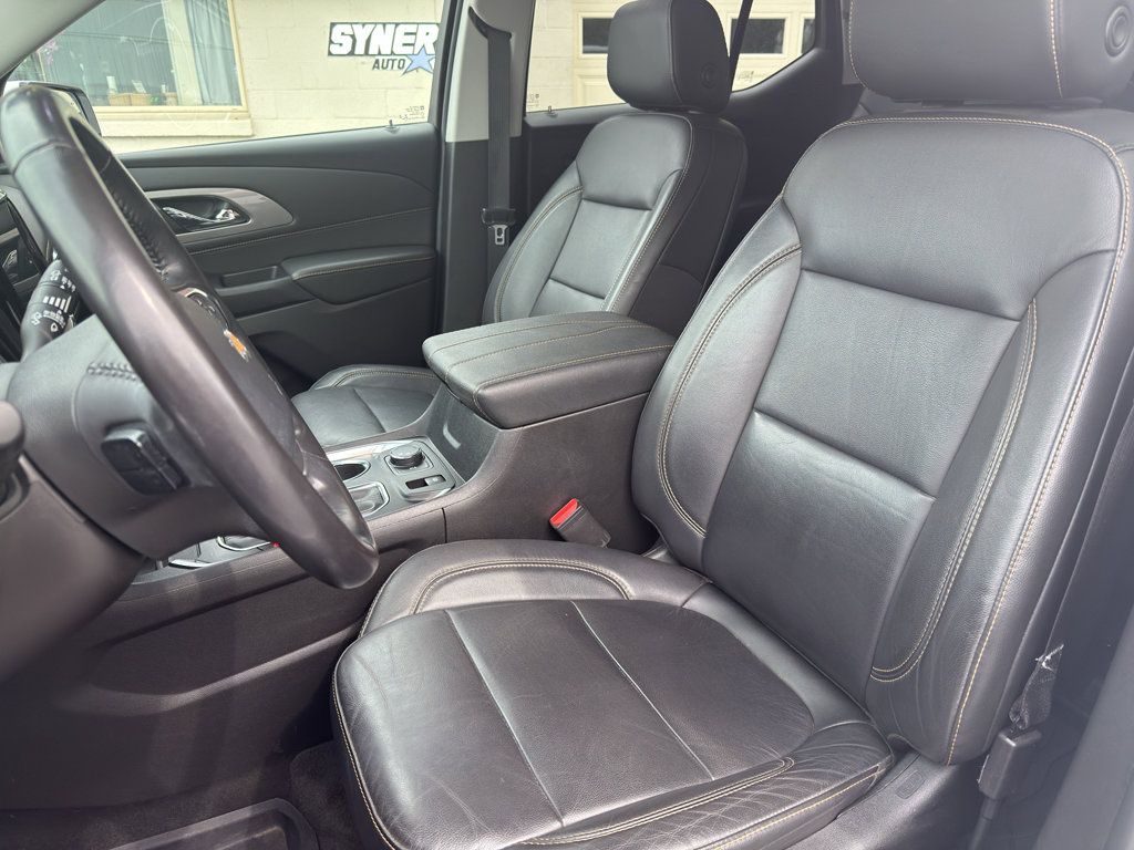 Used 2019 Chevrolet Traverse RS w/ LPO, Floor Liner Package AWD/4WD image 10