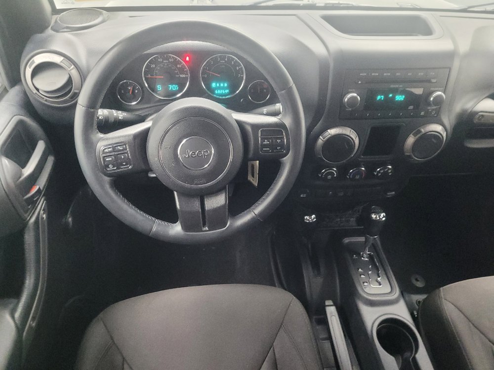 Used 2015 Jeep Wrangler Unlimited Sport w/ Connectivity Group AWD/4WD image 22