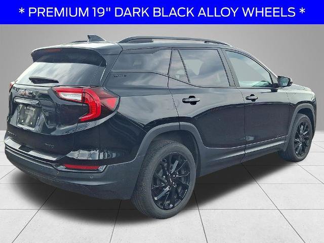 Used 2023 GMC Terrain SLE w/ Driver Convenience Package AWD/4WD image 4