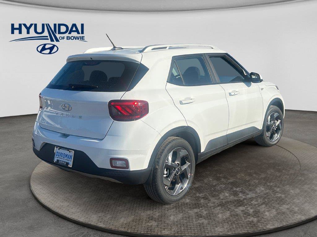 New 2026 Hyundai Venue SEL FWD image 5