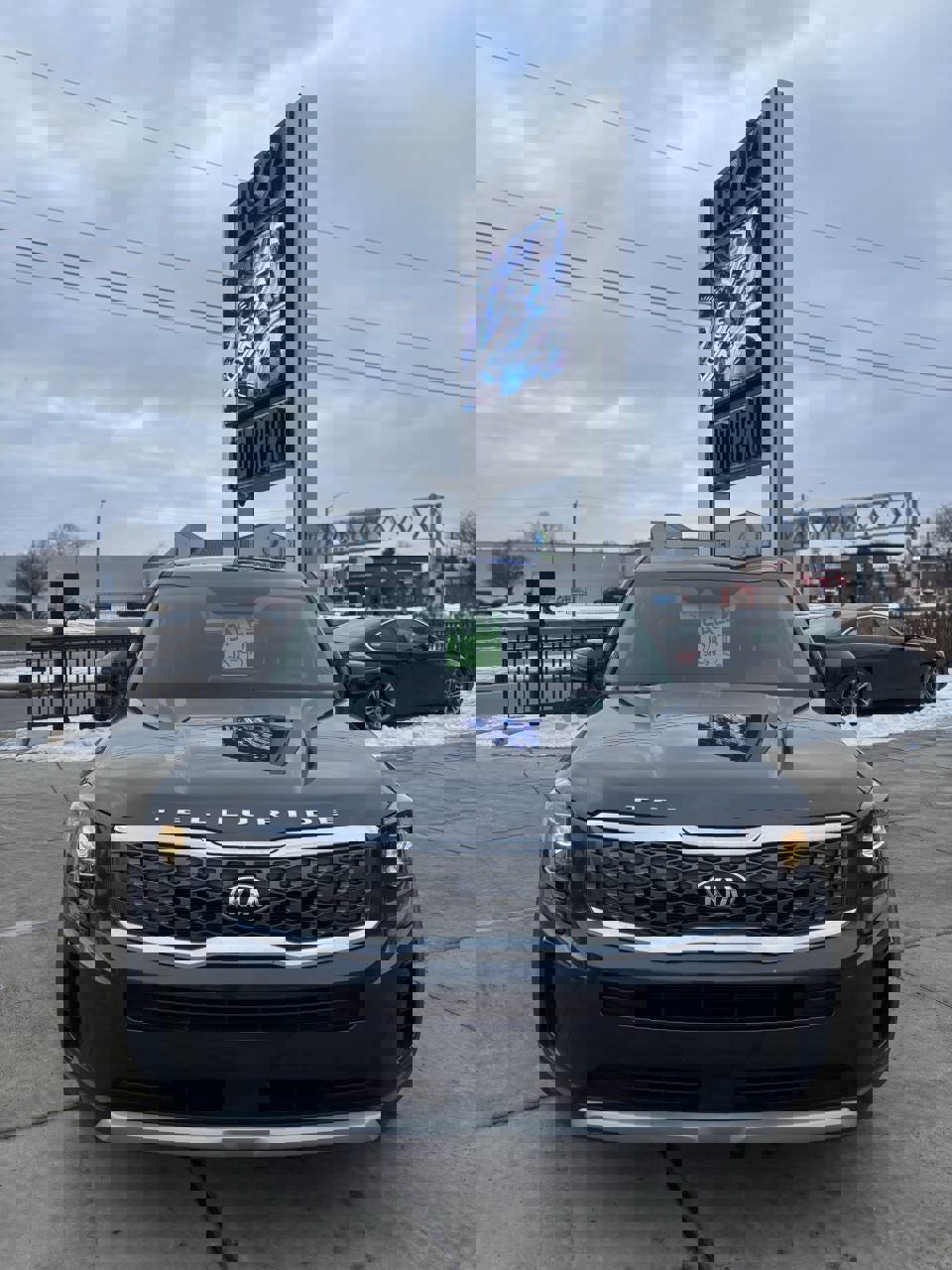 Used 2020 Kia Telluride LX image 2