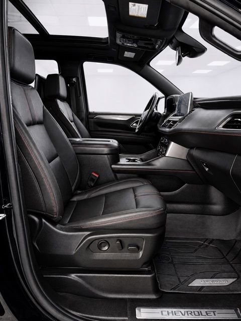 Used 2023 Chevrolet Tahoe RST w/ Luxury Package AWD/4WD image 19