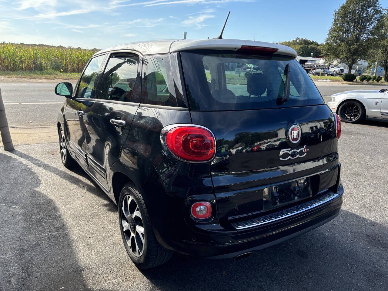 Used 2014 FIAT 500L Easy w/ Popular Equipment Group FWD image 8