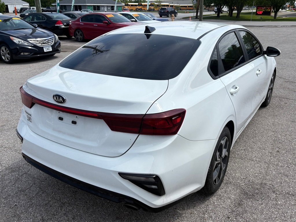 Used 2021 Kia Forte LXS FWD image 4