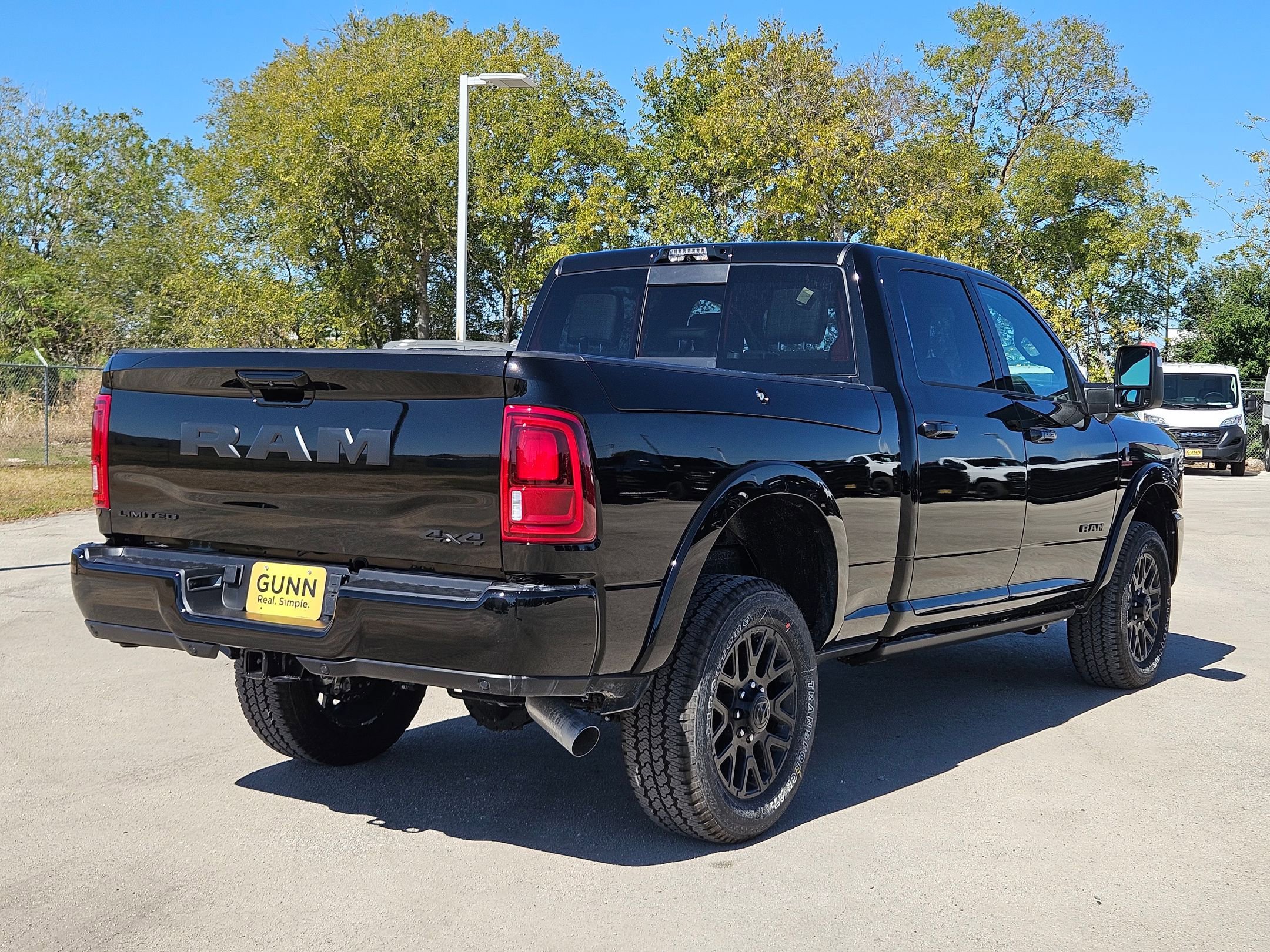 New 2026 RAM 2500 Limited AWD/4WD image 3