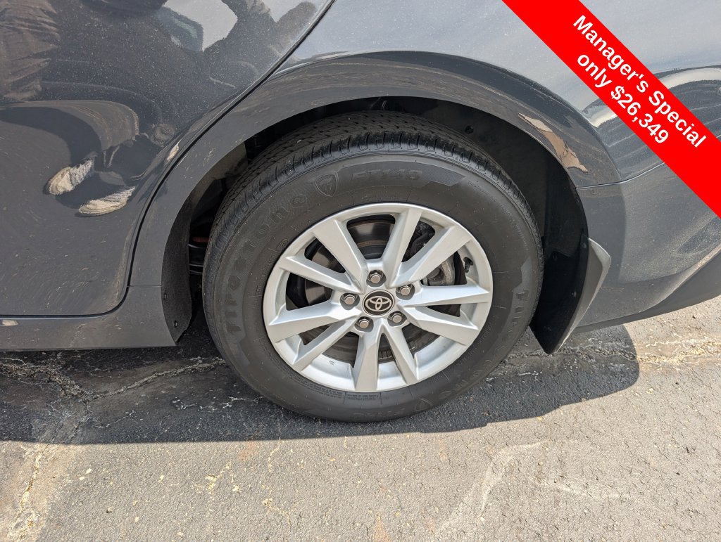 Used 2025 Toyota Camry LE AWD/4WD image 44